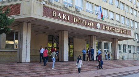 Bayrağı təhqir edən tələbə universitetdən qovuldu