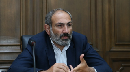 Paşinyan: “Müxalifət qanla hakimiyyətə gəlmək istəyir”