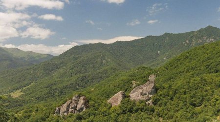 Qubadlıda hərbçilərimiz şəhidlərin xatirəsini andı - VİDEO