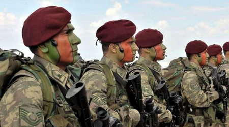 Türkiyənin Bordo bereliləri Bakıdadır - VİDEO