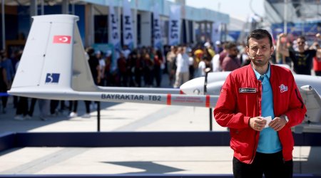 Bayraktardan Zəfər paradı paylaşımı - FOTO