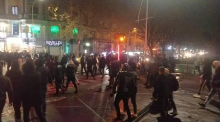 Albaniyanı etirazlar bürüdü - VİDEO