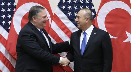 Çavuşoğlu ilə Pompeo arasında telefon danışığı olub