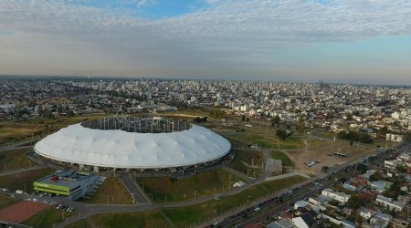 Bu stadiona Maradonanın adı veriləcək 