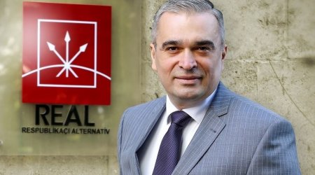 Siyasi partiya lideri: \