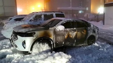 Çin istehsalı maşınlar Rusiya şaxtasına dözmür – Partlayış VİDEOLARI