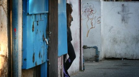 7 kişiyə cinsi münasibət təklif edən qadın tutuldu