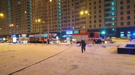 Biznes mərkəzində yanğın oldu – VİDEO