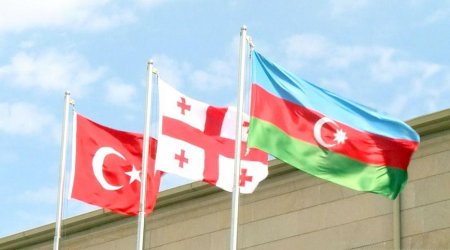 Azərbaycan, Türkiyə və Gürcüstan XİN rəhbərləri Bakıda görüşəcək - YENİLƏNİB