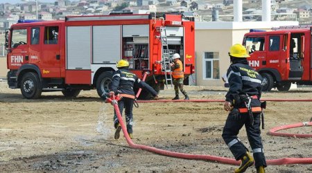 Xırdalanda bina yandı - FHN