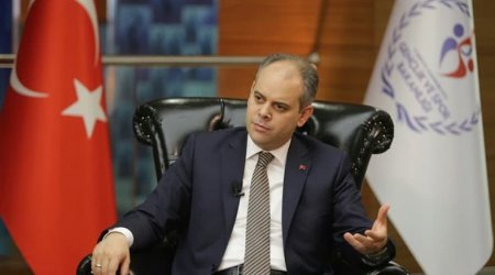Akif Çağatay Kılıç: \