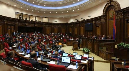 Ermənistanda hərbi vəziyyət ləğv edildi