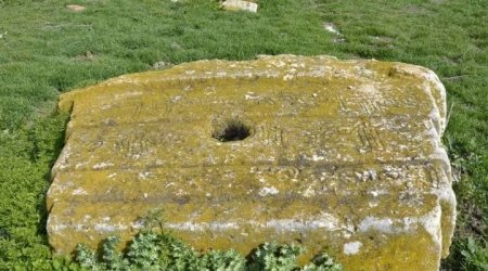 Füzuli qəbiristanlığında erməni vandalizmi - Litvalı jurnalistin yaydığı FAKTLAR - FOTO