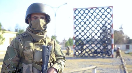 Kəşfiyyat bölmələri döyüş hazırlığı üzrə məşğələlər keçir - VİDEO