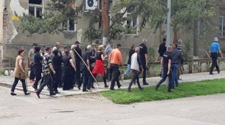 Gürcüstanda azərbaycanlıların yumşaq deportasiyası – Qabil Hüseynli: “Bunun başqa adı yoxdur” 