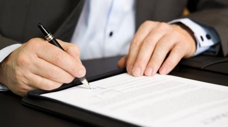 Azərbaycanla Britaniya arasında iki sənəd imzalandı