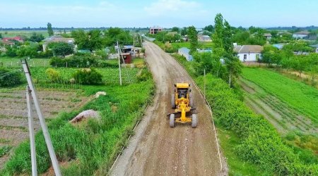 Bu rayonda 5 yaşayış məntəqəsini əhatə edən yollar yenidən qurulur - FOTOLAR