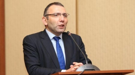 Arye Qut Azərbaycan Dillər Universitetinin fəxri professoru oldu