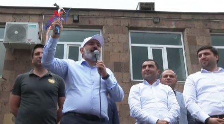 Paşinyandan SEÇKİ VƏDİ: 4 yaşadək uşaqlara hər ay 100 dollar veriləcək