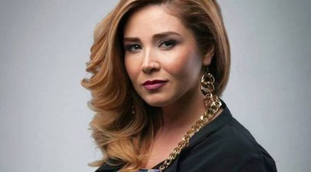 Elnarə yarın bağçasına əlləri cibində girdi – VİDEO