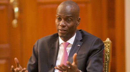 ŞOK: Bu ölkənin prezidenti öz iqamətgahında güllələndi