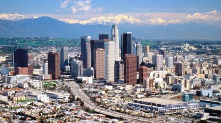 Birlikdə yaşamaq üçün ev axtarırlar