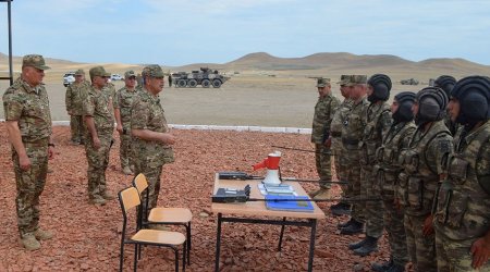 Zakir Həsənov poliqonda hərbçilərin atış məşğələlərini izlədi - FOTO