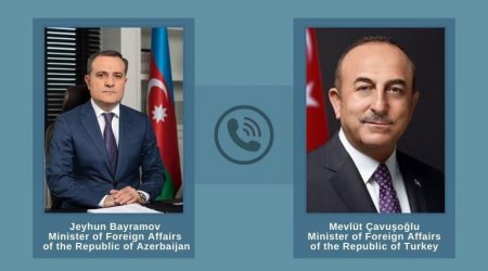 Ceyhun Bayramov türkiyəli həmkarı ilə telefonla danışdı