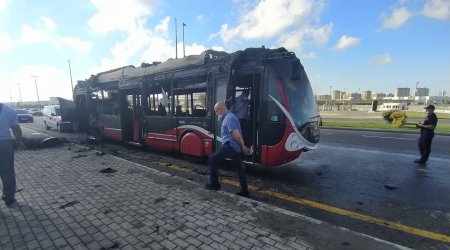 Bakıda avtobus yanır – ANBAAN VİDEO