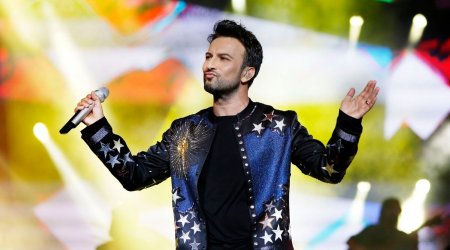 Tarkan ailə fotosunu paylaşdı - FOTO