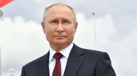 Putin ona məktub yazan suriyalı qıza hədiyyələr göndərdi