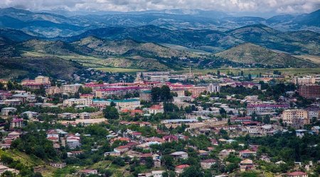 İrəvandan 20 deputat Xankəndinə yola düşdü