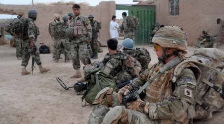 İngilis hərbçilərin “erməni” taktikası – Talibandan qadın paltarında qaçıblarmış 