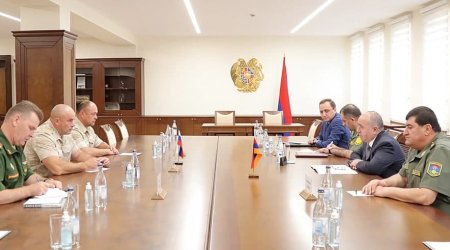 Sülhməramlıların yeni rəhbəri İrəvanda - FOTO