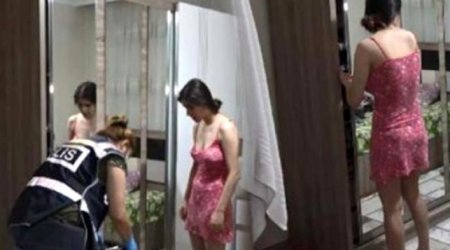 Polis günlük kirayə verilən evlərə basqın etdi: ŞOK MƏNZƏRƏ İLƏ QARŞILAŞDI - FOTO