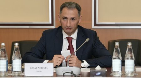 Nazir özünə köməkçi təyin etdi