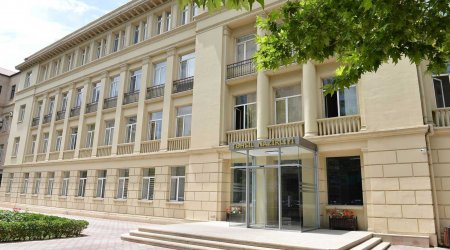 Universitetlərdə dərs saatları azaldılır? - Təhsil Nazirliyindən TƏKLİF 