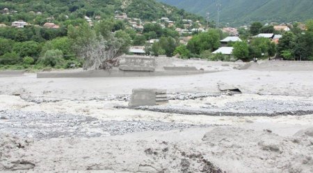 25 ailə təxliyyə edilib - Kəndlər işıqsız, qazsız qaldı