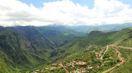 Ermənilər Zəngəzuru boşaldır – “Bir ildə Ermənistanı 110 min adam tərk edib” – Vahe Akopyan