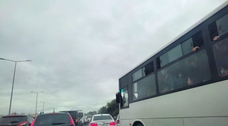 Bakı-Sumqayıt yolunda uzun tıxac, hərəkət MƏHDUDLAŞDIRILDI - FOTO