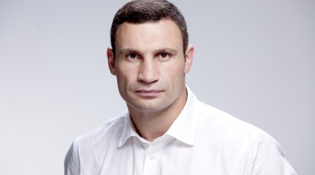 Vitali Kliçko mahnı oxudu: “Bir gün mən mer olacam” – VİDEO