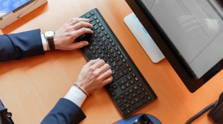 İnternet 35 yaşlı kişinin başına bəla oldu - TƏFƏRRÜAT