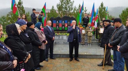 Qarabağ şəhidlərinin xatirə abidəsi açıldı - FOTO