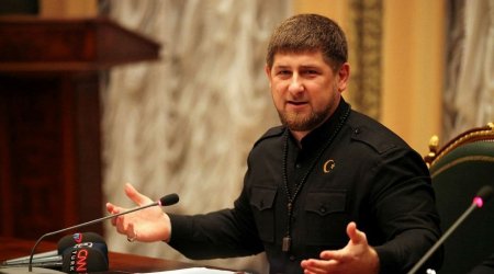 Ramzan Kadırov çıxışı zamanı göz yaşı tökdü - VİDEO