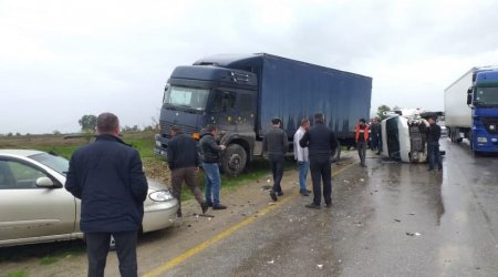 Şabranda avtoqəza: iki nəfər xəsarət aldı - FOTO