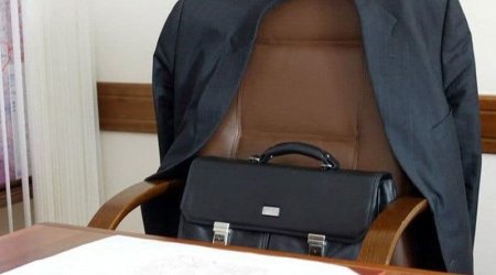 Azərbaycanda məmur iş otağında ÖLDÜRÜLDÜ