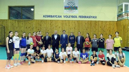 Nazir voleybol federasiyasının fəaliyyəti ilə tanış oldu - FOTO