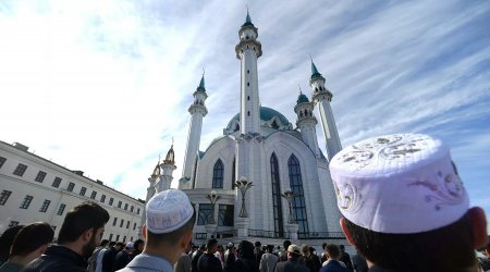 Müsəlmanlar Məhəmməd peyğəmbərin doğum gününü qeyd edirlər