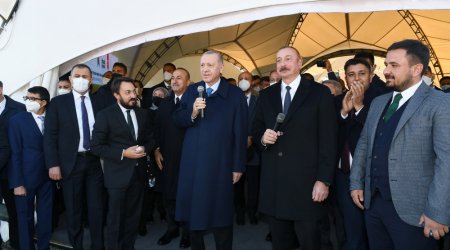 Prezidentlər “Dost Aqropark”ın təməlini belə qoydular - FOTOLAR