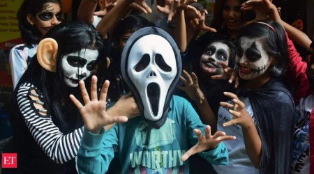 Halloven şənliyində dəhşətli anlar, 10 nəfər güllələndi - FOTO